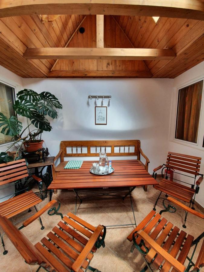 Casa Terezia Hotell Braşov Eksteriør bilde