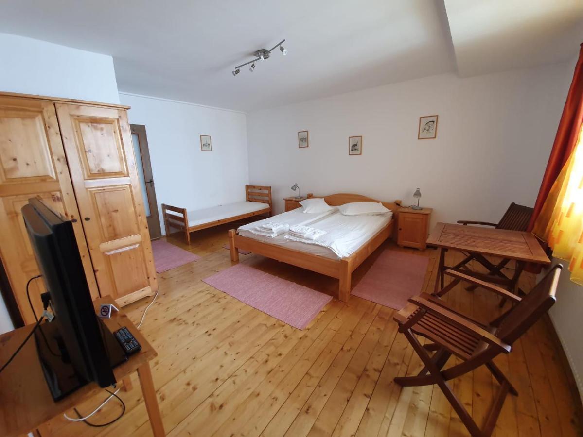 Casa Terezia Hotell Braşov Eksteriør bilde