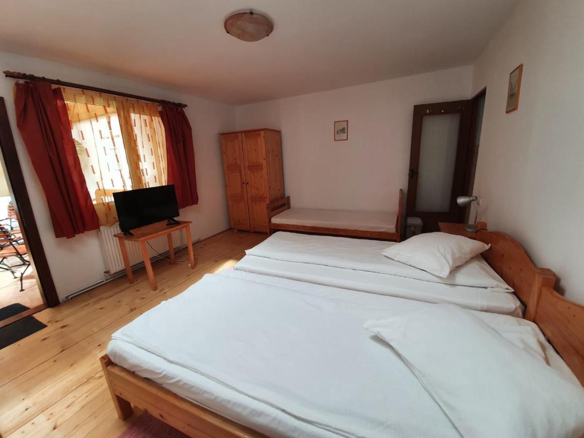 Casa Terezia Hotell Braşov Eksteriør bilde